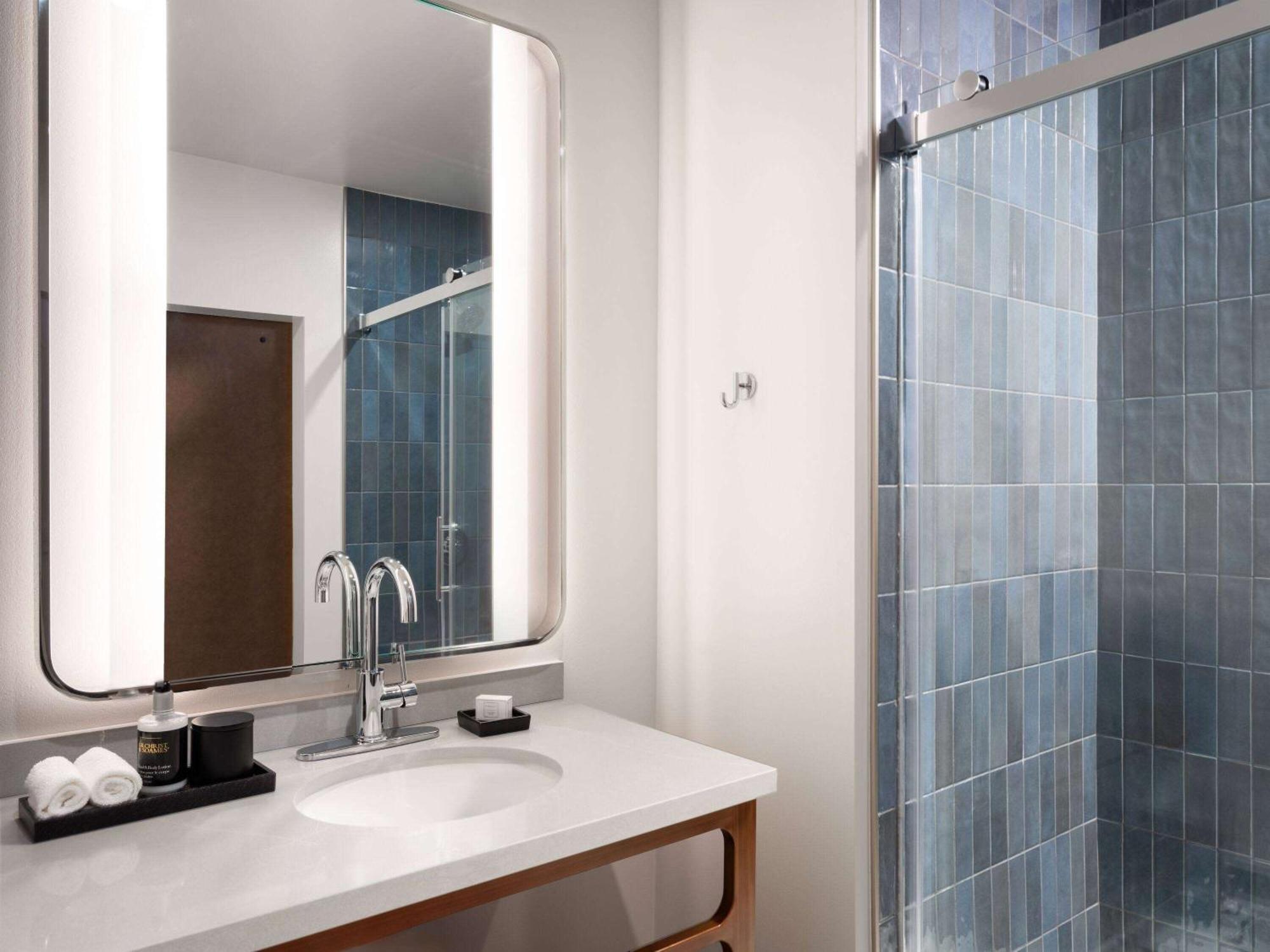 Origin Kansas City Riverfront, A Wyndham Hotel Exteriör bild